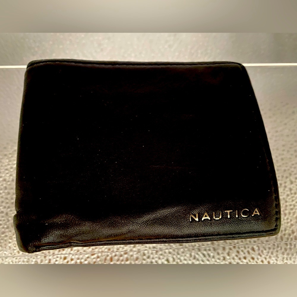 “Nautica” Men’s Tri-Fold Black Leather Wallet - Picture 2 of 6